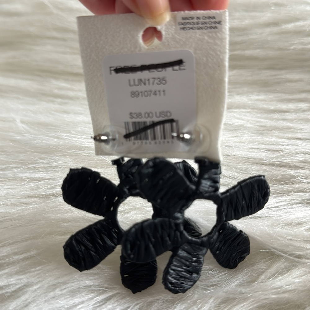 Free People Wendy Woven Flower Hoops Black Earrings - Picture 5 of 7